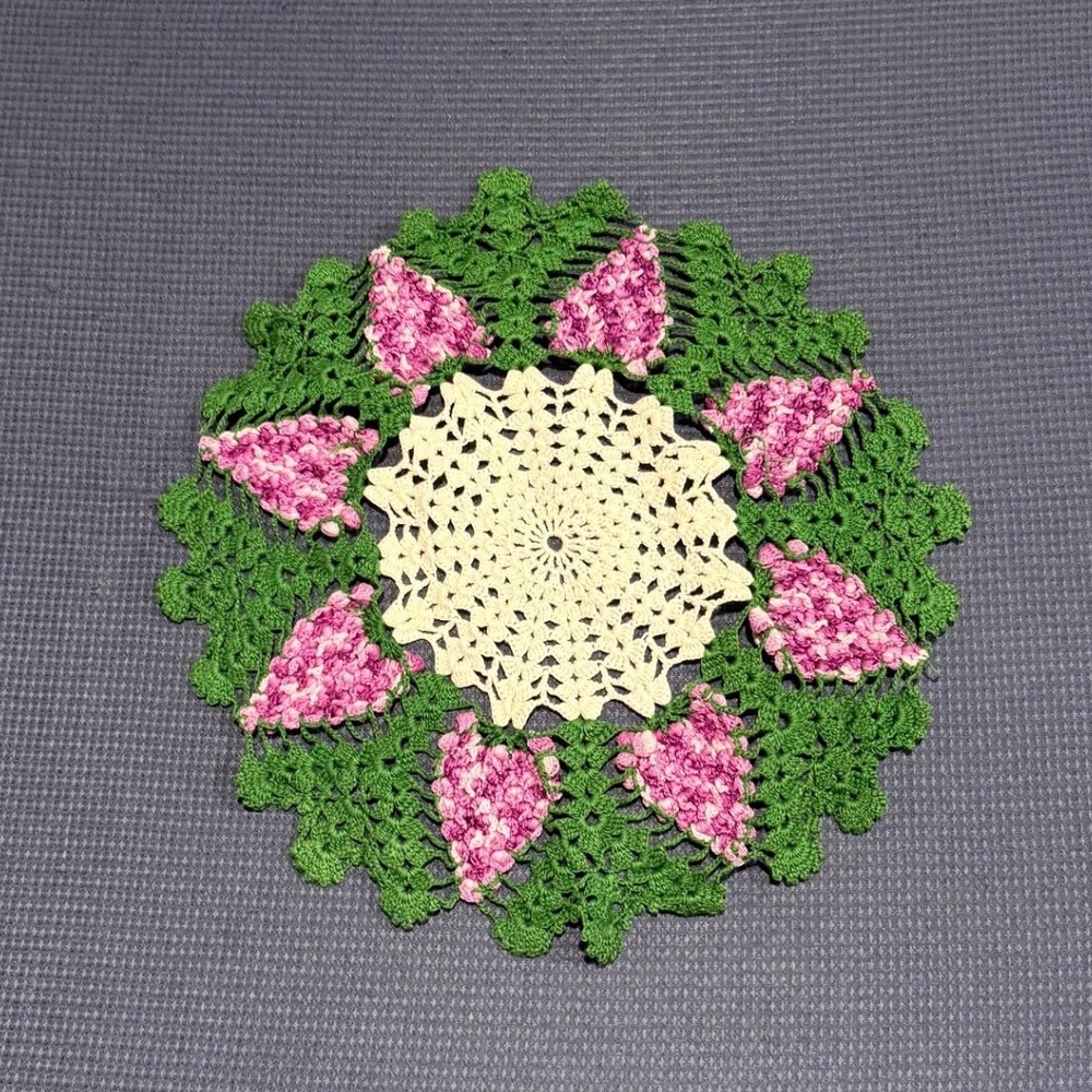 Vintage Handmade Crochet Grape Doily Pink Green Cream Lace Table Topper 12 Inch - Picture 2 of 2